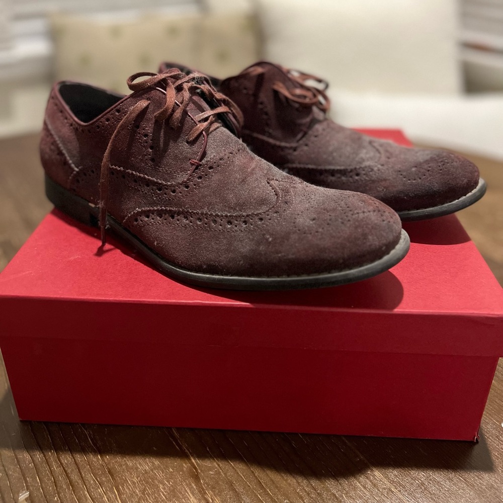 Men’s John Varvatos wingtip suede shoe